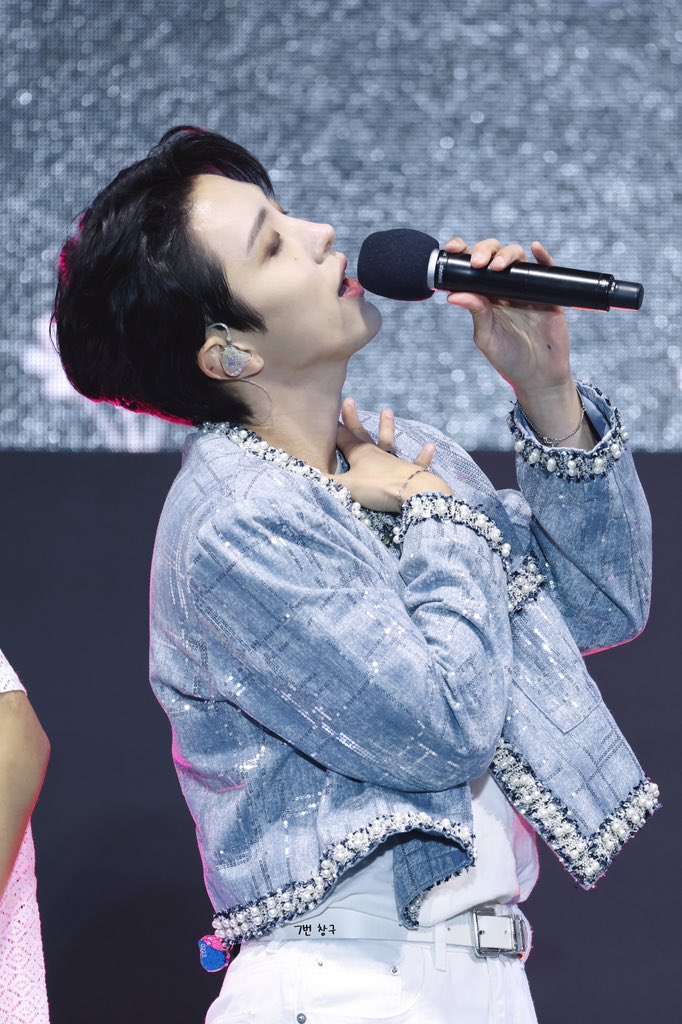 7번 창구 tweet media