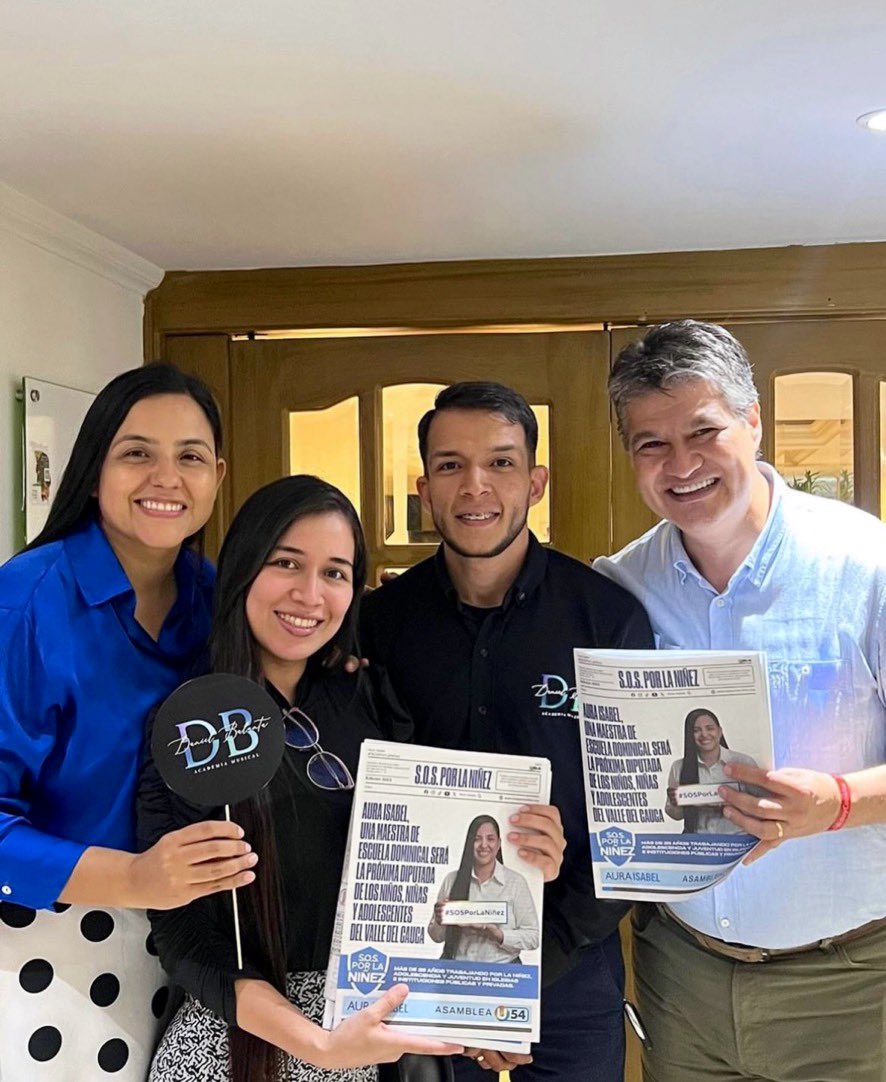 auraisabelgs's tweet photo. Creemos en el emprendimiento y en esta forma de levantar, de manera autónoma, familias, sueños y proyectos. 

Junto a @henpelaez es nuestro compromiso impulsarlos en Cali y el Valle del Cauca. Cuenten con nosotros.  

A la Asamblea Departamental U 54. 

Al Concejo U 2. https://t.co/ii4ikFYBsQ