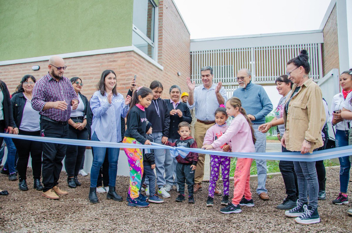 jmcapitanich's tweet photo. INAUGURAMOS EL CENTRO DE DESARROLLO INFANTIL N°2️⃣2️⃣ EN CAPITÁN SOLARI

Con cada CDI los niños reciben estimulación temprana, asistencia alimentaria, y lo que tiene que ver con el desarrollo psicomotriz de cada beneficiario🧒 https://t.co/sHoYag6jCm