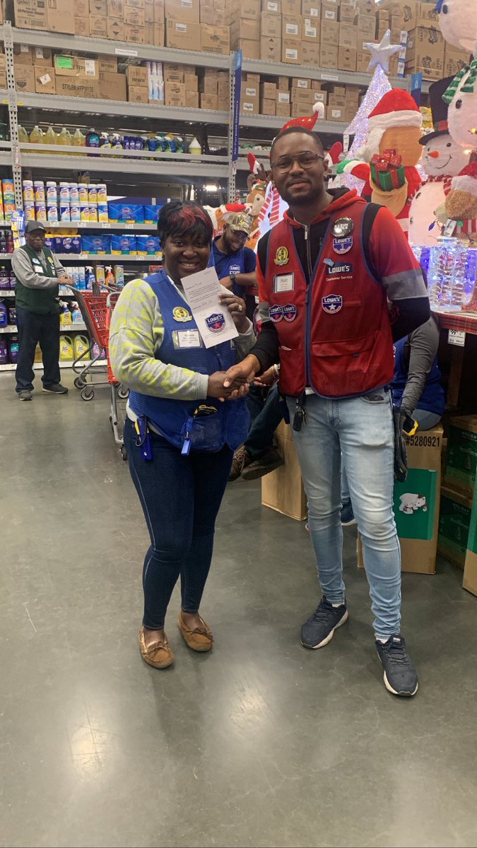 BelindaS2664's tweet photo. Great morning huddle today. It was productive team thanks for all that you do 🌟🌟🌟🌟 🌟 #District1336 #Store2664 #Rosedale #servicestar @Houghton1366 @SamCharles07 @GeorgeArias_HR @cag315 @SewellElnora @SabrinaMylonas @ShrnBrewster https://t.co/FaiOfFRKoH