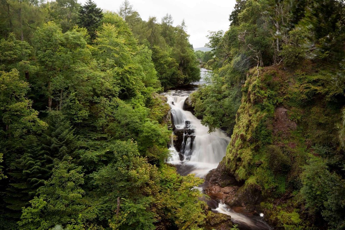 The Cateran Trail
.
An incredible walk across the heart of Scotland exploring the beautiful scenery of the secluded border between Perthshire and Angus, Immerse yourself in the culture of Highland towns and villages, following in the footsteps of the Caterans. 

📷 Visit Scotland