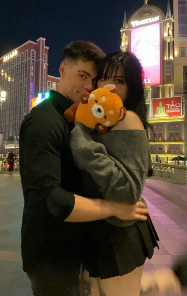Dante's Girlfriend A Deep Dive Into Their Relationship