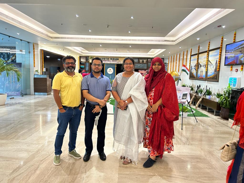 RMCoffice's tweet photo. Center for Science and Environment team from New Delhi visited RMC processing plants and taken Soil Compost samples collection for testing at vermicompost units.
#rmc #vermicompost #CSE #environment #newdelhi #processingplant #samples #soilcompost https://t.co/l2QzXDHoVo