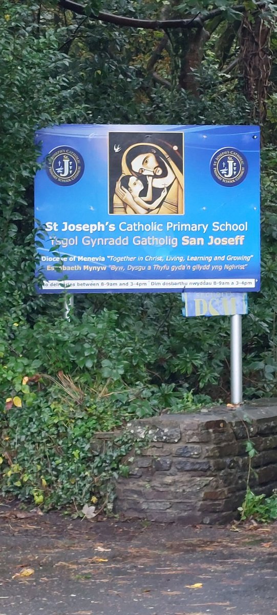 EvsCommCoach's tweet image. More Schools being prepared for the @Chance2Shine @CricketWales programme. Get ready for the #Fun4All #Wakit44 😎🏏🏴󠁧󠁢󠁷󠁬󠁳󠁿👤👋