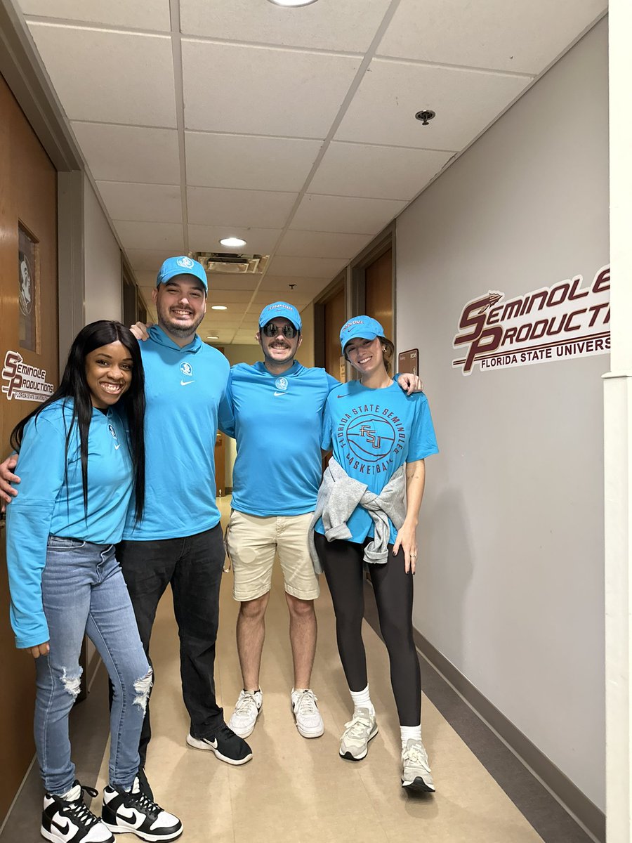 FSUSemPro's tweet image. Some of our Sem Pros joining @Seminoles in honoring Seminole Heritage this weekend! 🩵

#fsusempro #onetribe