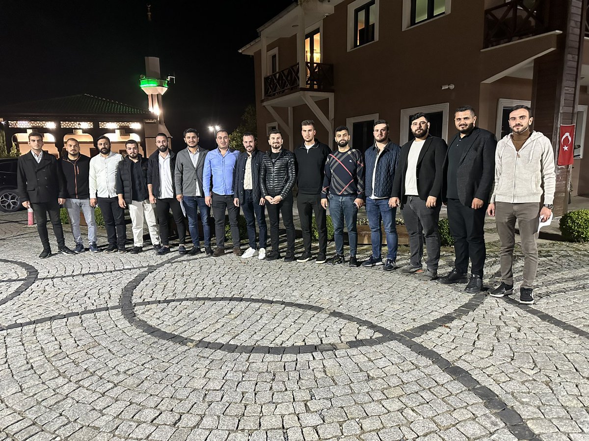 📍Beykoz 

1. Bölge ilçe teşkilat başkanlarımızla değerlendirme toplantımızı gerçekleştirdik. 

<a href="/CCekerek/">Muhammed Cem Çekerek</a> 
<a href="/ismet_ozturk/">İsmet Öztürk 🇹🇷</a> 
<a href="/skaracorlu44/">Suat Karaçorlu</a>