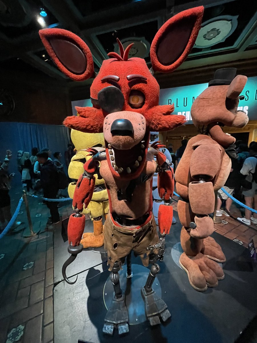 timeoutcorners's tweet photo. FNAF IS REAAAL https://t.co/4HE8nuMLpN