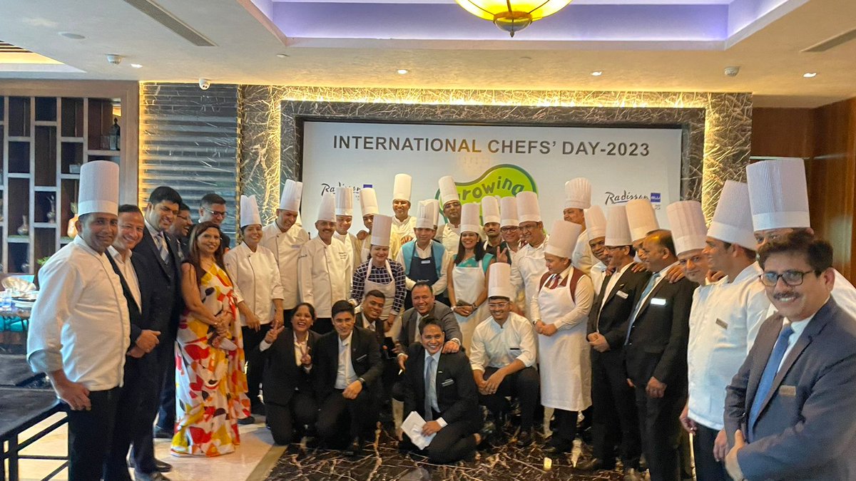Celebration of international chefs day 2023 at Radisson Blu hotel Kaushambi alongwith the students of ICI Noida @AjaybhattBJP4UK @incredibleindia @kishanreddybjp @KishanReddyOfc @PIB_India @tourismgoi @RdKaushambi