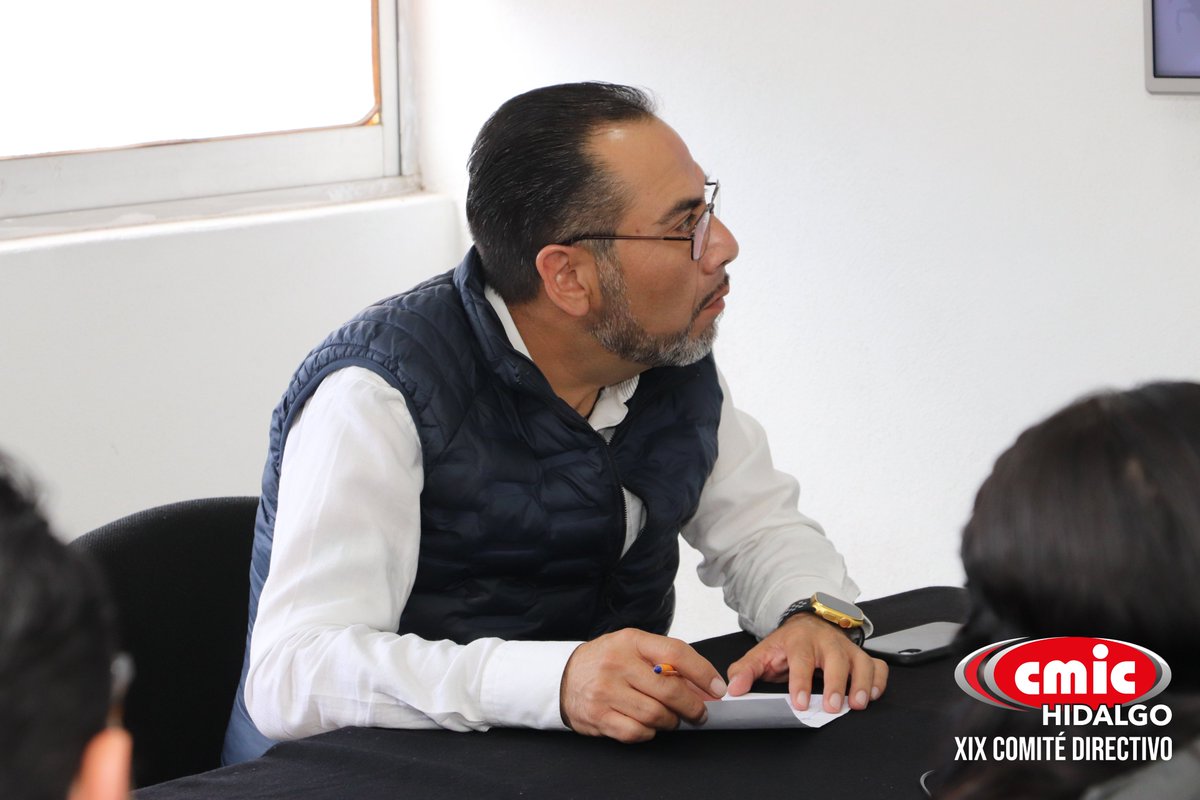 CMICHGO1's tweet image. El Secretario de la CMIC Delegación Hidalgo, Ing. Germán Carrillo Téllez, contribuye en la Segunda Junta Extraordinaria del Instituto Municipal de Investigación y Planeación de Pachuca #IMIP para abordar la aprobación y ajustes al Presupuesto de Ingresos y Egresos del 2023.