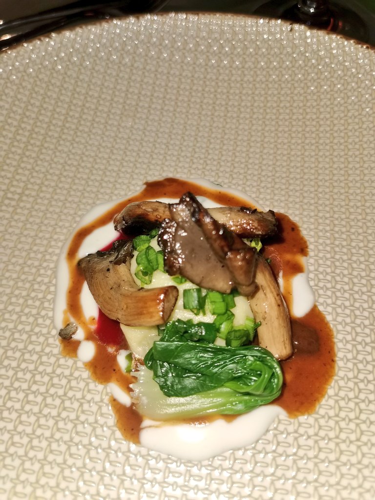 Dani_Masterson's tweet photo. What an experience... The Just Veg menu @atmosKANI is out of this world 👌 #AtmosphereKanifushi
#AtmosphereHotelsandResorts #AtmosphereCore https://t.co/tfqvTZvCh3