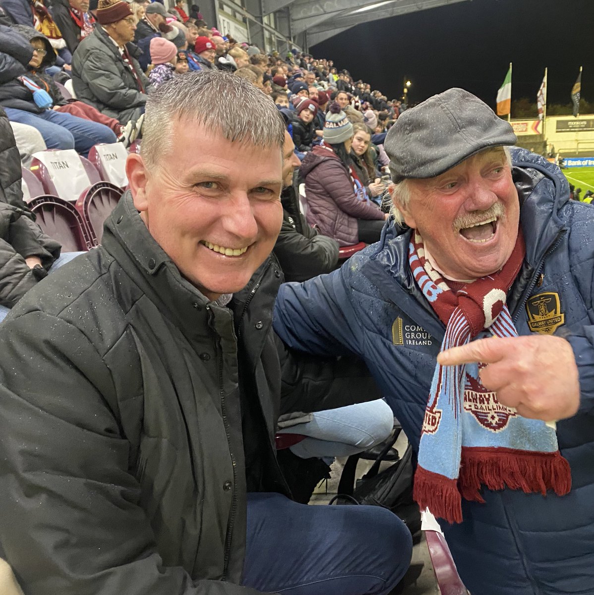 PGaillimh's tweet photo. Don Deacy ❤️ Stephen Kenny at Galway United v Wexford https://t.co/PIQ6vqxeHU