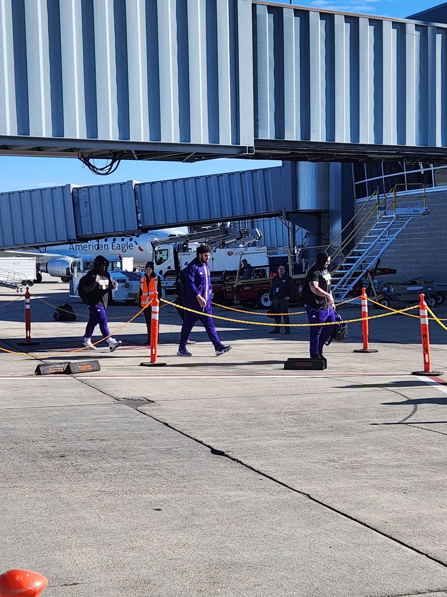 WIUFootball's tweet photo. We have arrived in Fargo. https://t.co/HrCs5OB927