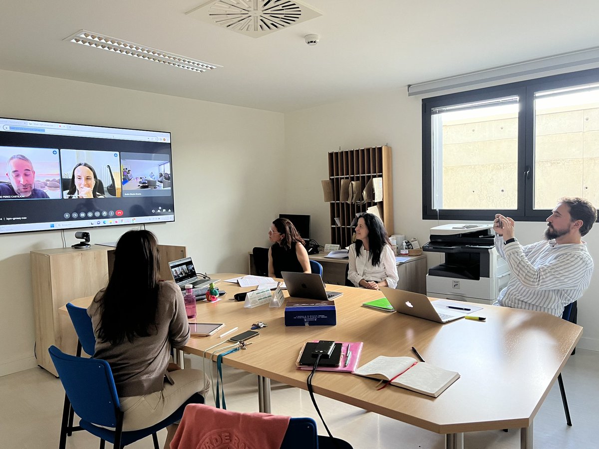 Discutiendo sobre la genuina transformación en educación. Primer seminario PIIDUZ. Formación de profesorado. Educación Inclusiva. Perspectiva Crítica UZ (coordina David Perez-Castejón).