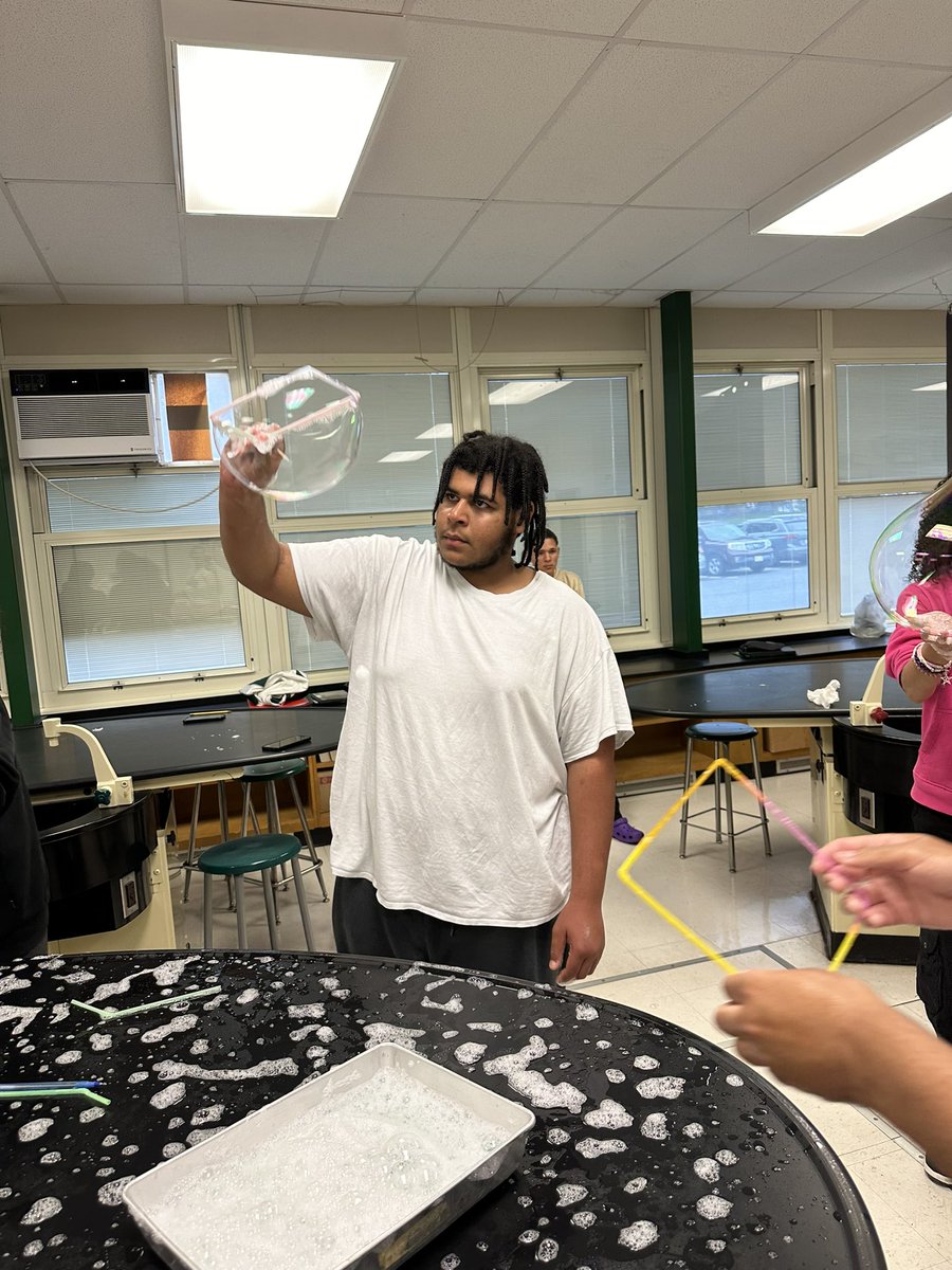 Miss_S_Thomas's tweet photo. We enjoyed learning about the cell membrane today in class! #MustangPride #JFKMHS https://t.co/4GFBHrZSls