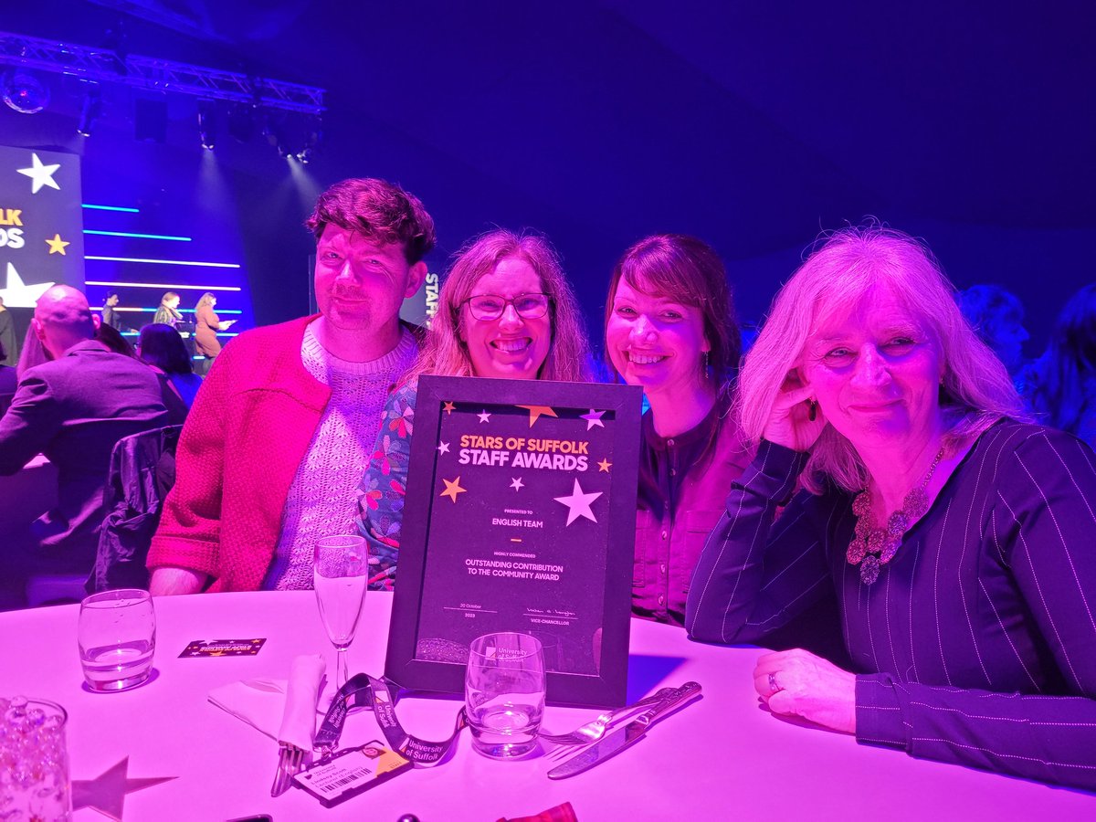 UOSEnglish's tweet photo. Highly Commended in the #StarsofSuffolk Staff Awards! πππ Congratulations English team! Well done to our fantastic colleagues and thank you @UniofSuffolk for a wonderful evening ππ #CreativeSuffolk @AHicksonLovence @AudioAndrea @katiewardwriter https://t.co/Sgh057FPUI
