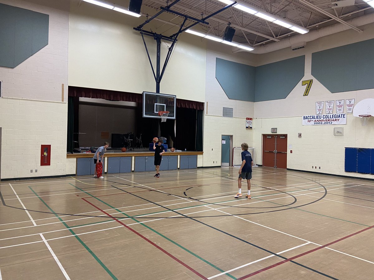 Mr_JESaxby's tweet photo. Early morning workouts resume with the dedicated Grade 9 crew @BaccalieuSchool. Formative assessments. Feedback focused. Summarize tests ahead with plenty of redos. @NLESDCA https://t.co/ekeCdwT9ho