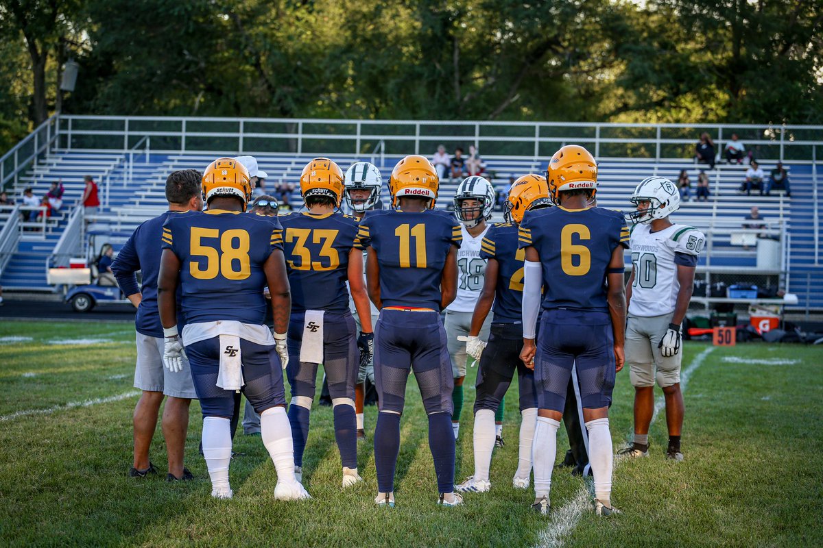 David6Mcgehee's tweet photo. Last game as a high school football player. I will be forever grateful to my coaches and my teammates. I love the eastside community and the football atmosphere will be missed💙💛 https://t.co/ODW5BqU3bx