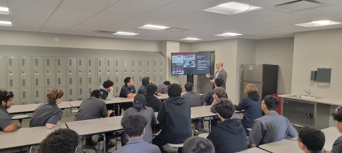 MrDubs_PM_andW's tweet photo. Last stop of the day. Sauber Manufacturing in Virgil.
@sd129
@VALEES1
@gcampmfg
#weisnercenter #GSD #precisionmachining #makestuffwithyourhands #makeworkcoolagain https://t.co/TxUkWa6Cp2