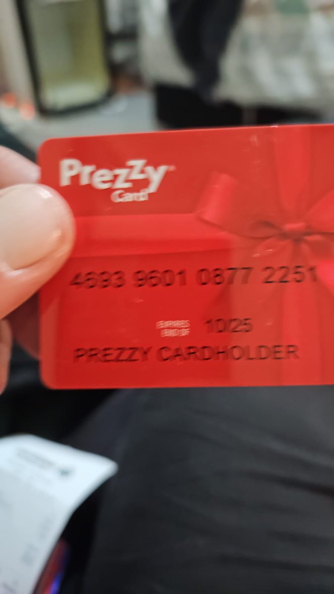 AnnaAlison87485's tweet photo. Prezzy card is available for only online shopping if you need it dm me is $55 https://t.co/sDcOMT4V05