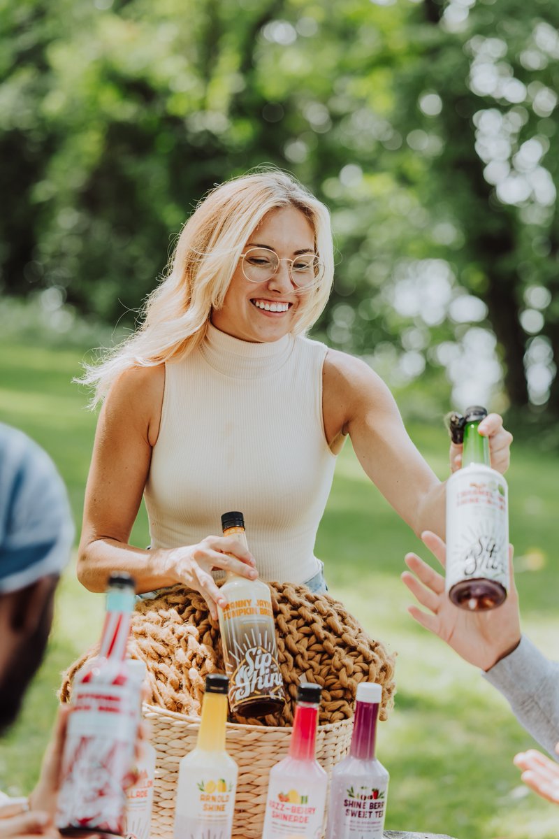 sip_shine's tweet photo. Did you know that you can get our bottles in stores around the country? Find us near you with our product locator at https://t.co/nRBrXhl8x7! 

#GitchaASip #SipShine #Moonshine #Cheers https://t.co/nVX5eVeuEb