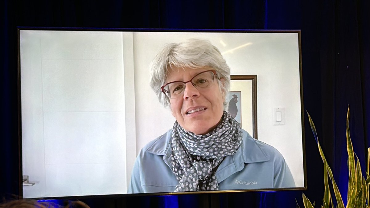 AquaHacking est important pour la fondation <a href="/DeGaspeBeaubien/">De Gaspé Beaubien</a> : c’est là que tout commence! Peu importe la place sur le podium, ça n’enlève rien au potentiel de vos idées! Alors continuez à y croire!- Dominique Monchamp, <a href="/DeGaspeBeaubien/">De Gaspé Beaubien</a> #AquaHackingQC 

@eaurobvq <a href="/Reseau_Envt/">Réseau Environnement</a>