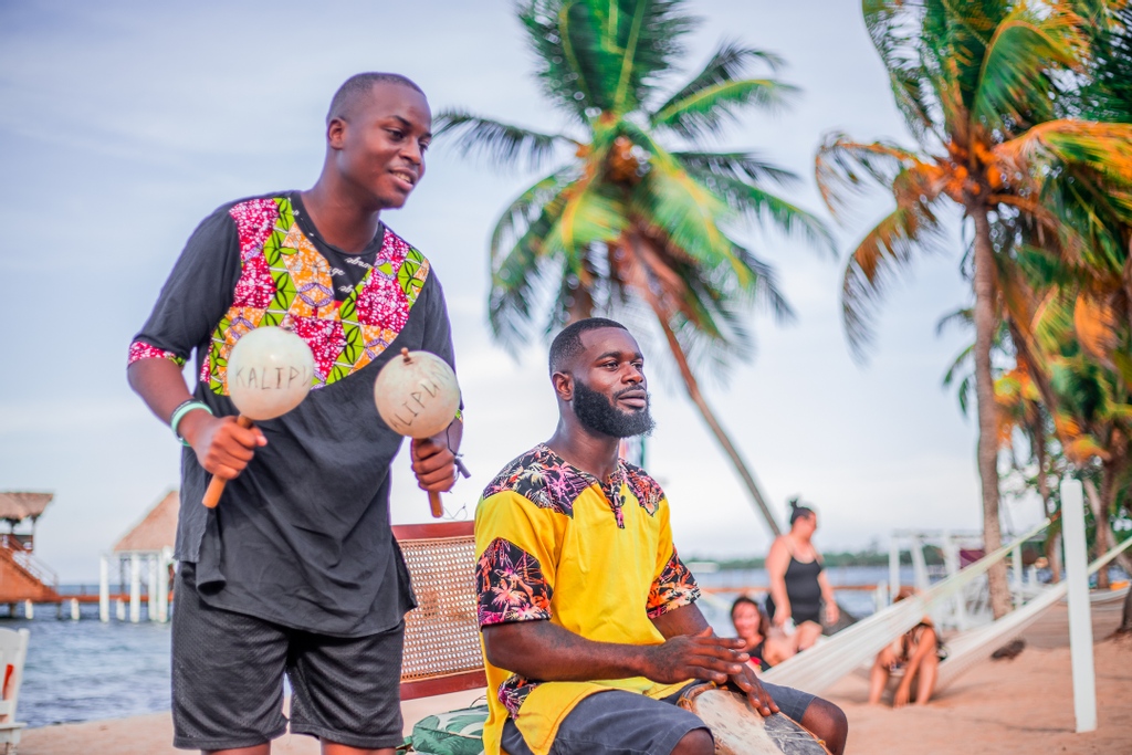 BzeCollection's tweet photo. Hopkins is more than a destination; it's a cultural celebration. Join us as we honor the traditions and heritage of the Garifuna community through our drumming and cooking classes.

Email concierge@thebelizecollection.com to learn more or click the link in bio. 
. https://t.co/0jaPDAlLFE
