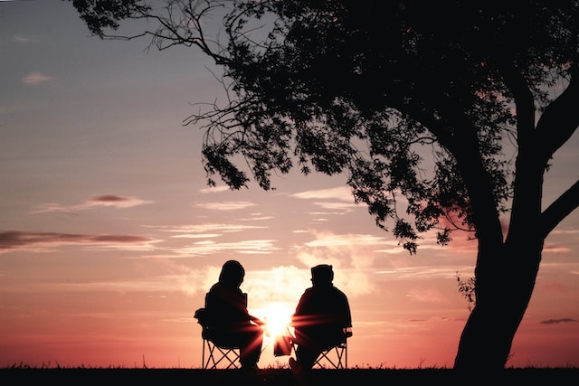 Foot FAQ/Fact Friday
Q:  I just had a knee replacement. Do I need new orthotics?
A:  After a knee replacement, it is always a good idea to see your Canadian Certified Pedorthist for a check-up. 
#kneereplacement #kneepain #surgery