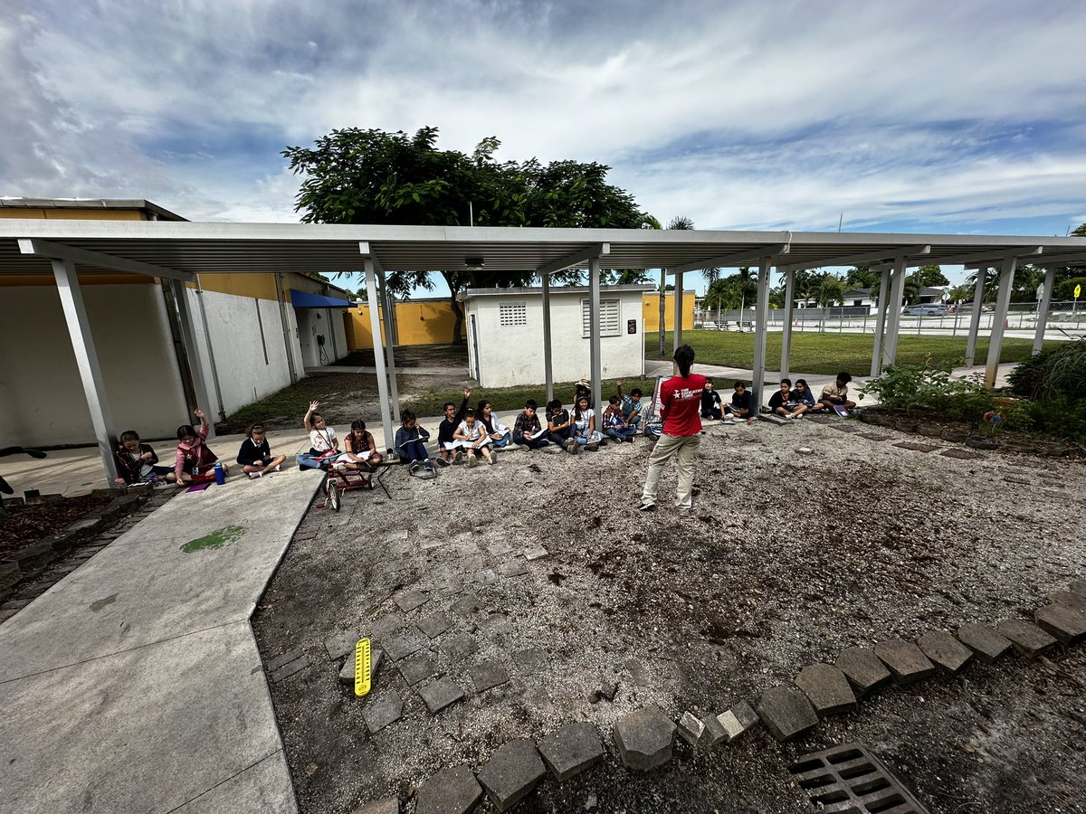 JuankyDiaz's tweet photo. What a way to tie in our classroom lessons with @EducationFund #foodforrest to wrap up another @STEAMDesignated @MDCPSSTEAM #collaboration #coralpark #cpe #thirdgrade #diazluna @MDCPSCentral @MDCPS @MDCPSSci @SuptDotres #steam https://t.co/lHmGX4zBnD