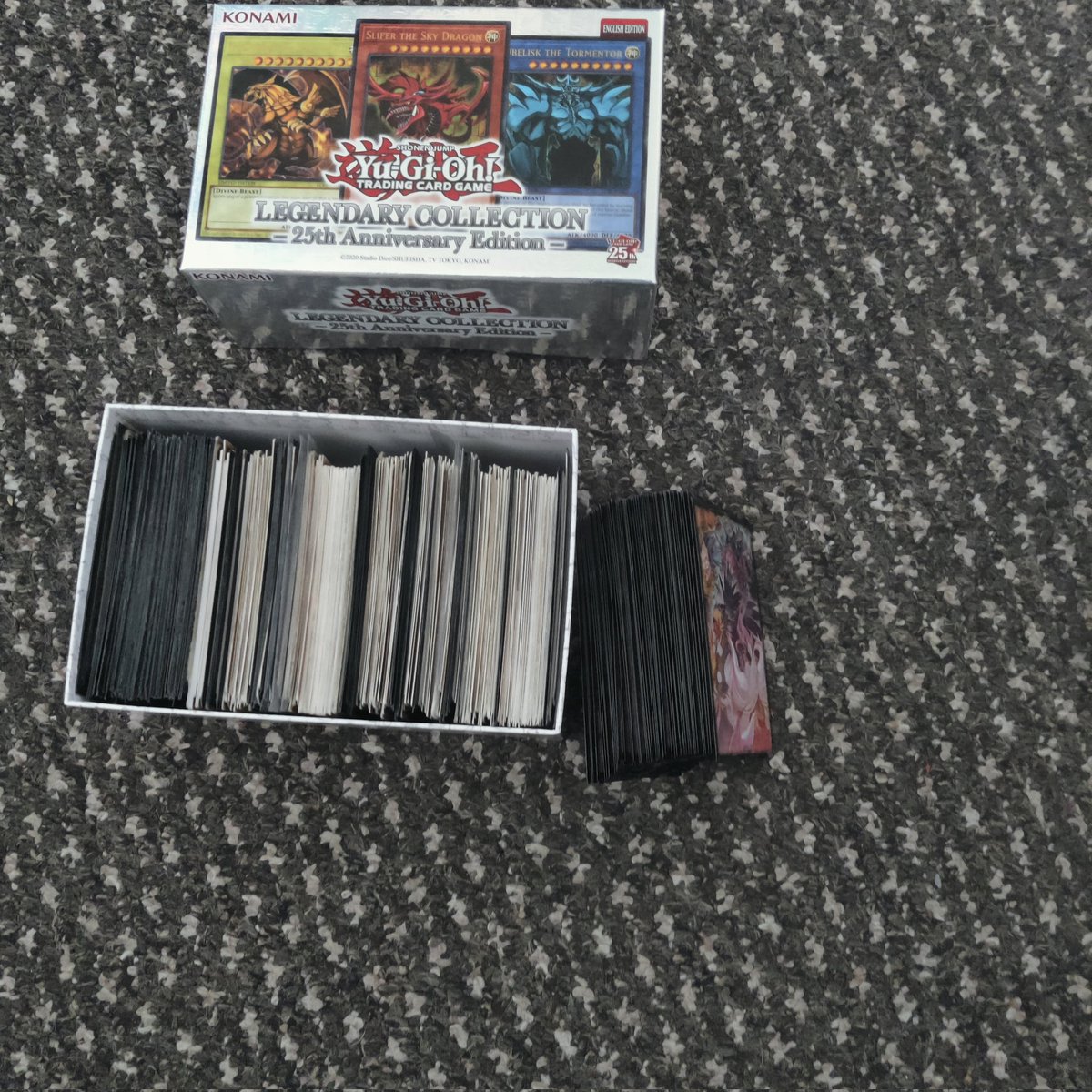 bestniteting's tweet photo. @YuGiOhCardEU @YuGiOhCardEU #MyYuGiOhCollection I don't have much cards but I think my deck is pretty good https://t.co/KoTxdvyf76