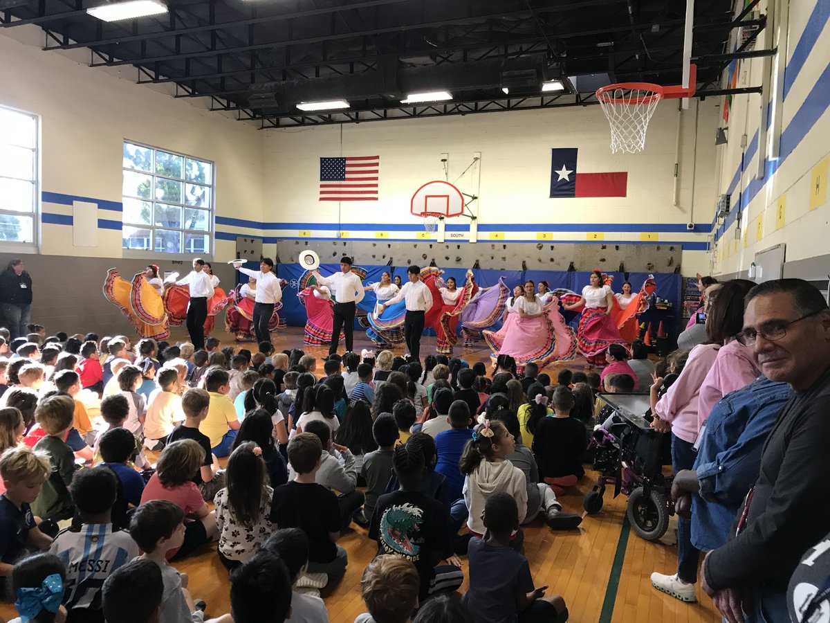 Heights Library tweet media