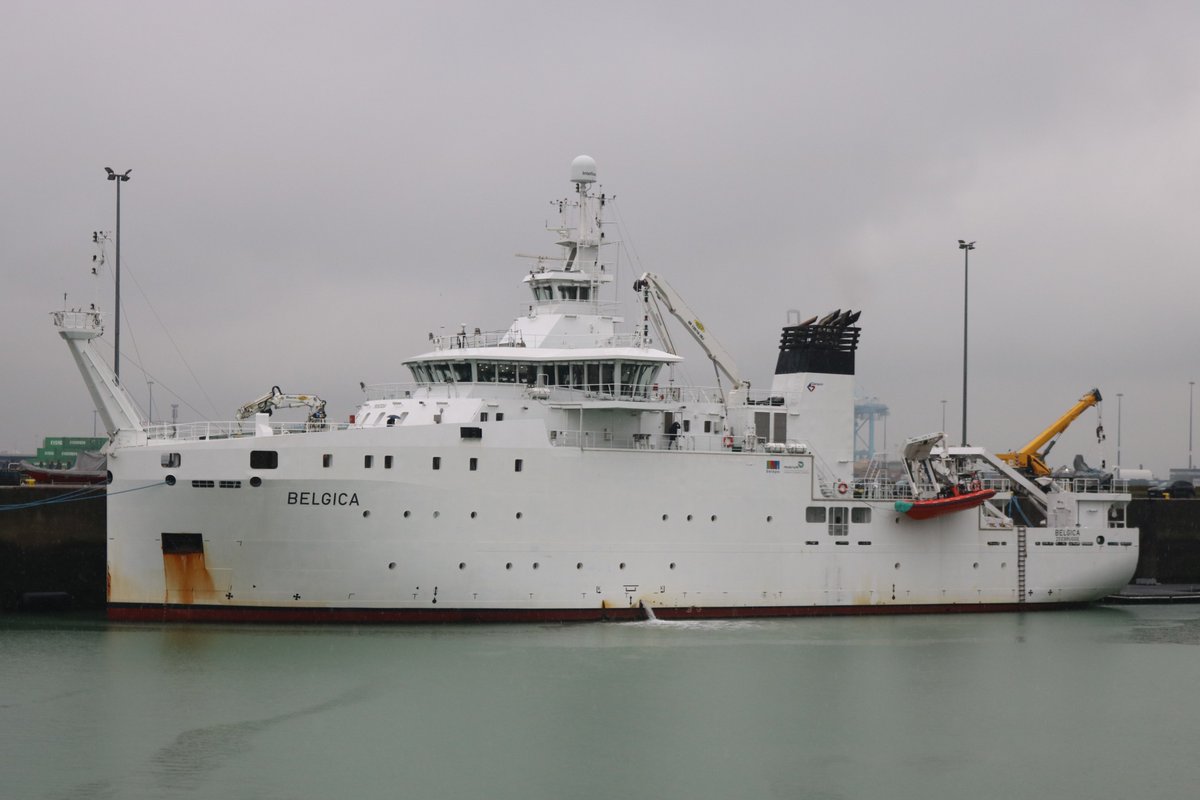 VLIZnews's tweet photo. This week, the 34th annual meeting of the International Research Ship Operators (#IRSO) took place in @StadBrugge. The 129 participants shared information & solve problems of common interest. 🚢 Central during the meeting was improving the support for the marine scientific community's research efforts at sea. Organised by @nat_sciences_be and #VLIZ. 👉🏾https://t.co/LU1mgb95FN @HowBigIsBelgica