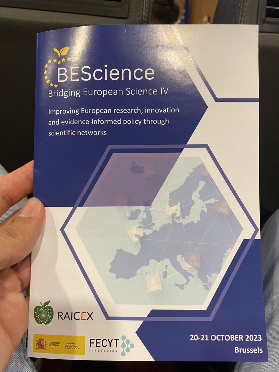 CarlitosRoca7's tweet photo. Delighted to participate in the Bridging European Science IV representing @SIEF_SCEF, an amazing event organised by @raicex_es at the European Parliament in Brussels. 
Policy for Science 🤝 Science for Policy 🇪🇺 #BEScience #LaUnionHaceLaCiencia https://t.co/HvkqMrzEbp