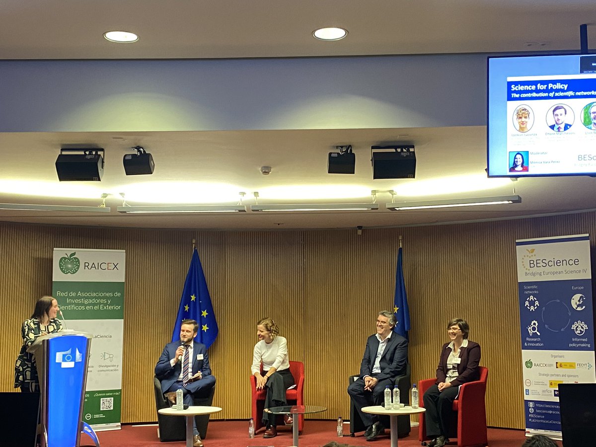 CarlitosRoca7's tweet photo. Delighted to participate in the Bridging European Science IV representing @SIEF_SCEF, an amazing event organised by @raicex_es at the European Parliament in Brussels. 
Policy for Science 🤝 Science for Policy 🇪🇺 #BEScience #LaUnionHaceLaCiencia https://t.co/HvkqMrzEbp