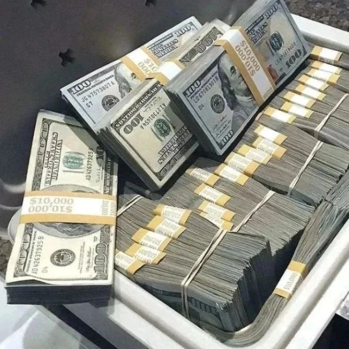ErvinColl's tweet photo. F*ck it. Drop your $ETH wallets

✔️RT, Like  
✔️Follow me @Ervinnft https://t.co/ThK1p7E5J1