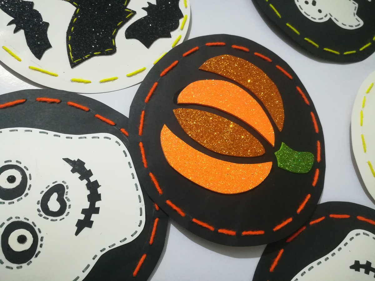 CraftyDShop's tweet photo. Our Handmade Halloween 2023 #Halloween #pumpkin #HandmadeHour https://t.co/tLg8TlnSk7