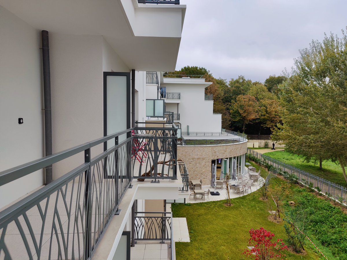 🎉👏 𝐌𝐚𝐫𝐧𝐞𝐬-𝐥𝐚-𝐂𝐨𝐪𝐮𝐞𝐭𝐭𝐞 𝙞𝙣𝙖𝙪𝙜𝙪𝙧𝐞 𝐥’𝐨𝐮𝐯𝐞𝐫𝐭𝐮𝐫𝐞 𝙙'𝐮𝐧𝐞 𝐑𝙚́𝙨𝙞𝙙𝙚𝙣𝙘𝙚 𝙎𝙚𝙣𝙞𝙤𝙧𝙨 𝐏𝐚𝐥𝐚𝐳𝐳𝐨 !
📲✨ Pour en savoir plus sur notre nouvelle résidence, rdv sur ce lien : lnkd.in/ec-gGyGA
#Inauguration #Seniors #GroupeResideEtudes