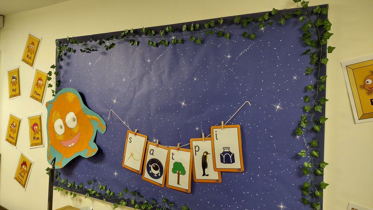 PipPapPhonics's tweet photo. Another fabulous day training in #Dorchester - it has been so nice to work with such a genuinely lovely group of people. Thank you for having me and I can't wait to come back and visit after half term! Looking forward to working with you on your #PipAndPap journey. #phonics #learning #literacy #English #Reading #teachertwitter #spelling 🧡🧡