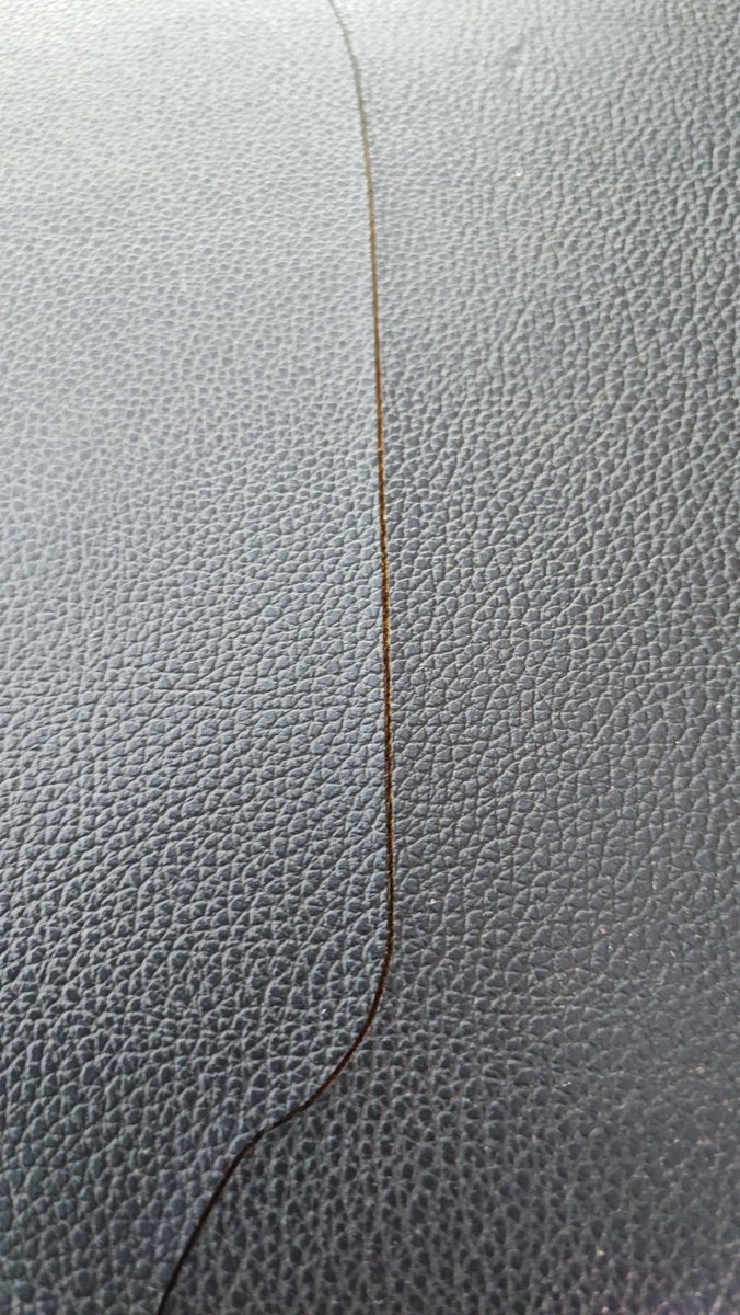AlaaAlmaghribi's tweet photo. @Kia_Worldwide Actually the material used in Kia Sportage is very low quality, why did some cracks appear in tableau? 
Is it a factory defect or what? https://t.co/zpTbtAJbkY