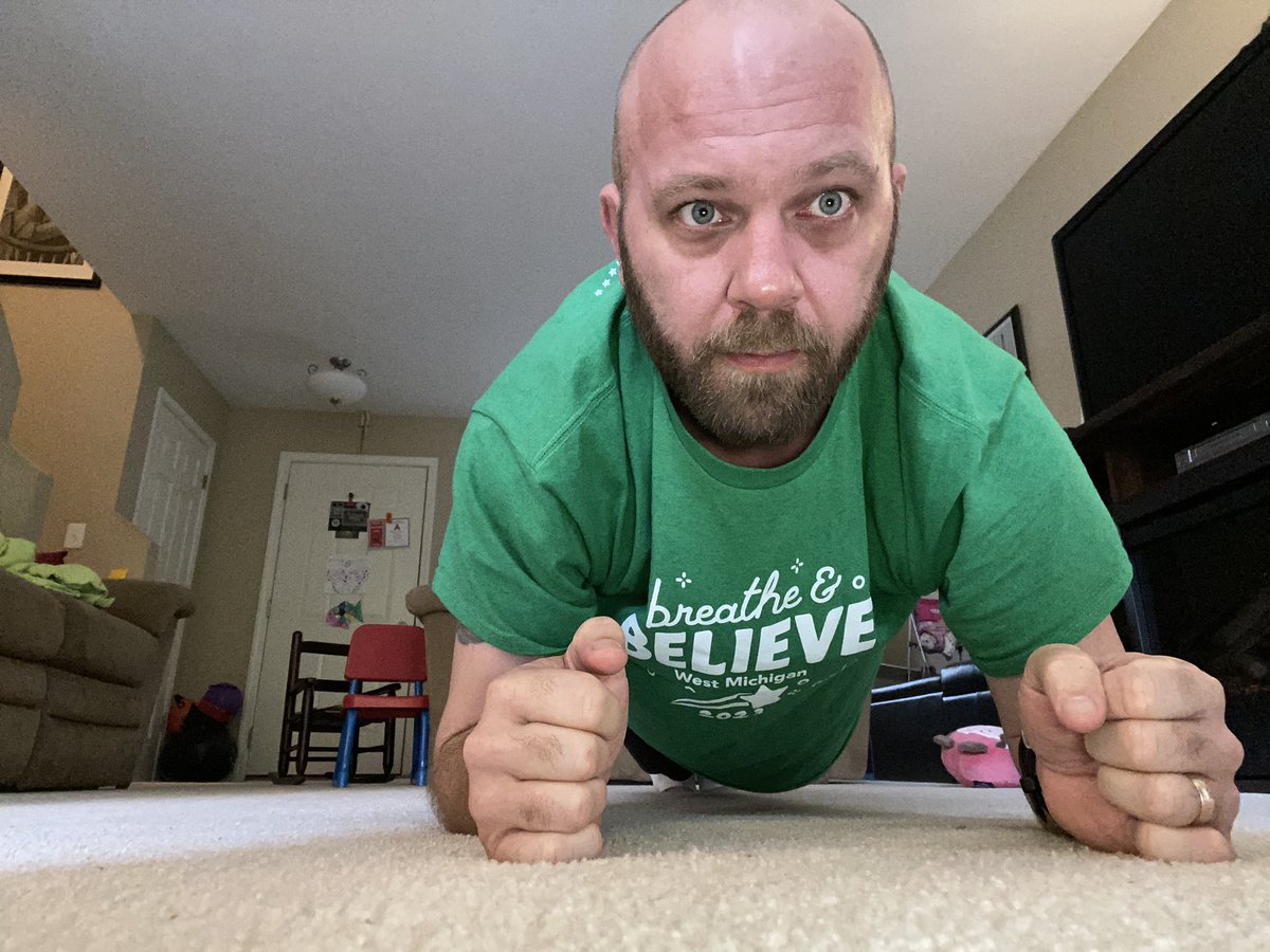 KeithPiccard's tweet photo. @GRMarathon @MikeREarnshaw @martian434 @ziz87 @RyanBJackson1 @mccreah10 @MistahBruno @fit_leaders @MelindaHoward4 @ValChavez2018 @AllendaleWrestl Day 20 of 377 days until @GRMarathon 2024 & it is a rest day for running, but not for the #OctoberPlankChallenge. @MikeREarnshaw @martian434 @NathalieR71 @ziz87 @RyanBJackson1 @mccreah10 @MistahBruno @fit_leaders @MelindaHoward4 @ValChavez2018 https://t.co/lU0VbHaUZI