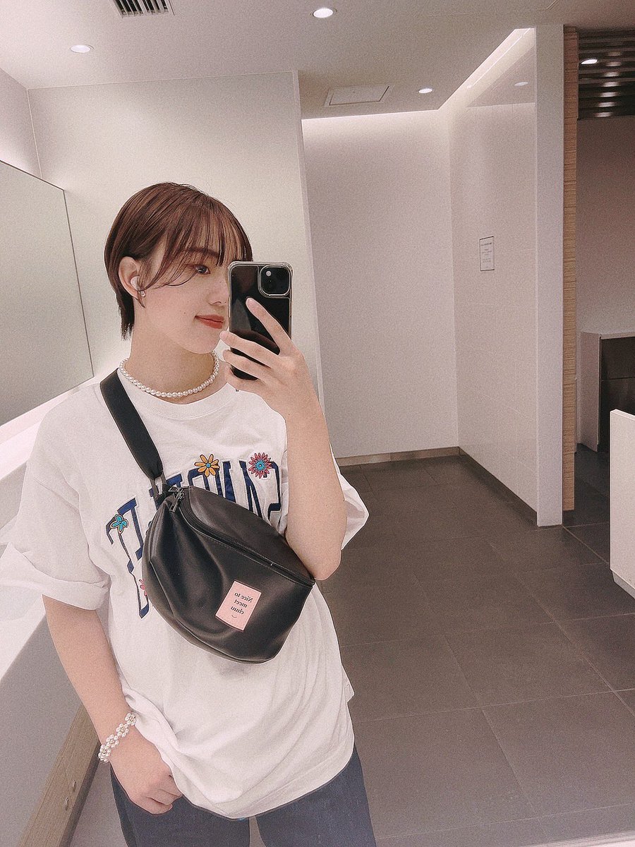 MAO_Da_Vo's tweet photo. 美容院いってきたよ〜💇🏻‍♀️✨

https://t.co/XQcsSOkzOK

インスタとは違う写真を📸✨ https://t.co/qmS2BzsvOG