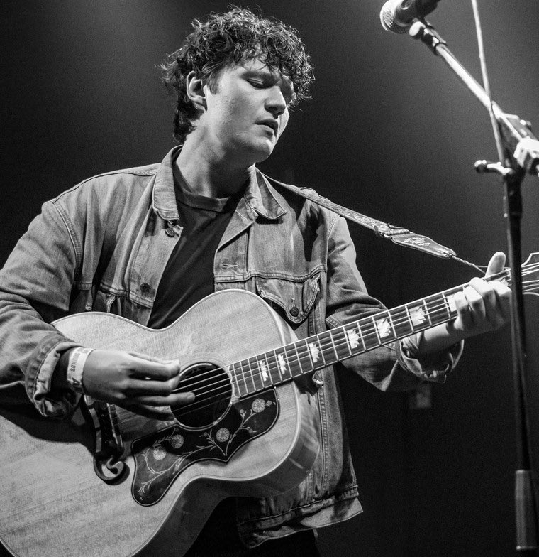 FinnForster1's tweet photo. ๐ฃ LIVERPOOL ๐ฃ
Iโll be making my live debut playing a show at @jacarandaliverpool with the lads Friday 15th December alongside the quality @iamjessicaluise & @ElephantMuddy
Ticketโs :
https://t.co/avy3KD7mYF
#liverpoolgigs #liverpoollivemusic #liverpool https://t.co/Ph0tKpIOZx