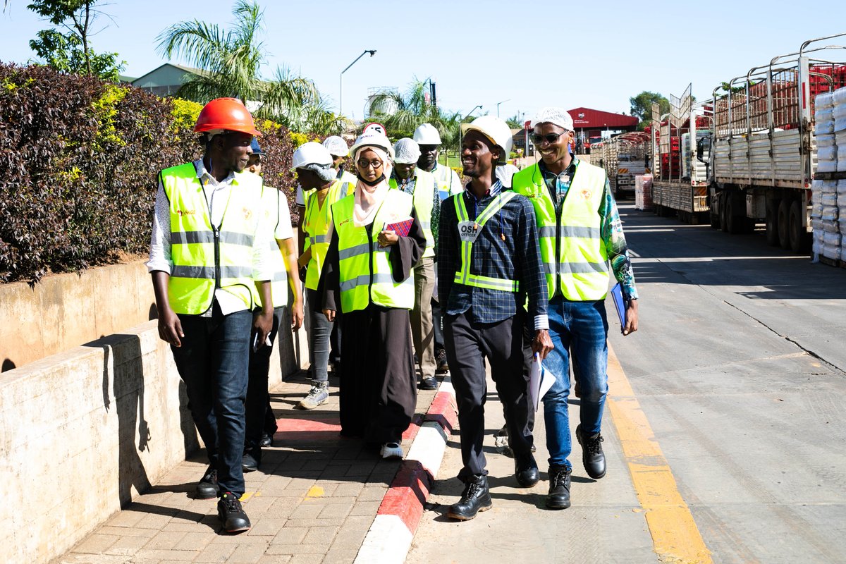 MakSPH's tweet photo. Our Master of Environmental and Occupational Health (MEOH) students had an enriching learning experience during their field study visit to @CocaColaBevUg Namanve this week, as part of the Occupational Hygiene course unit, allowing them to delve into practical applications. https://t.co/M4RR3e3pE5