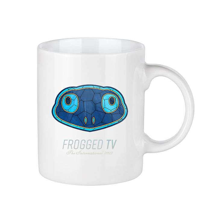 FroggedTV's tweet image. Pour les Playoffs de The International, des cadeaux à gagner chaque jour avec la FroggedTV et Degemer.bzh ! Tous les designs ont été produits par @DouchaneM 

Premier cadeau aujourd&apos;hui : une tasse FroggedTV x TI12 !

➡️ Follow la @FroggedTV 
➡️ Retweet ce tweet !