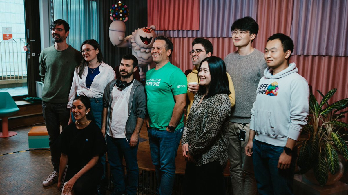 King_Games's tweet image. This week, Kingsters gave Xbox's leadership team a sweet welcome to the Kingdom as they visited the Stockholm and London offices for the first leg of their Activision Blizzard King tour.

With King's mission of Making the World Playful aligned with Xbox's aim of bringing the joy…