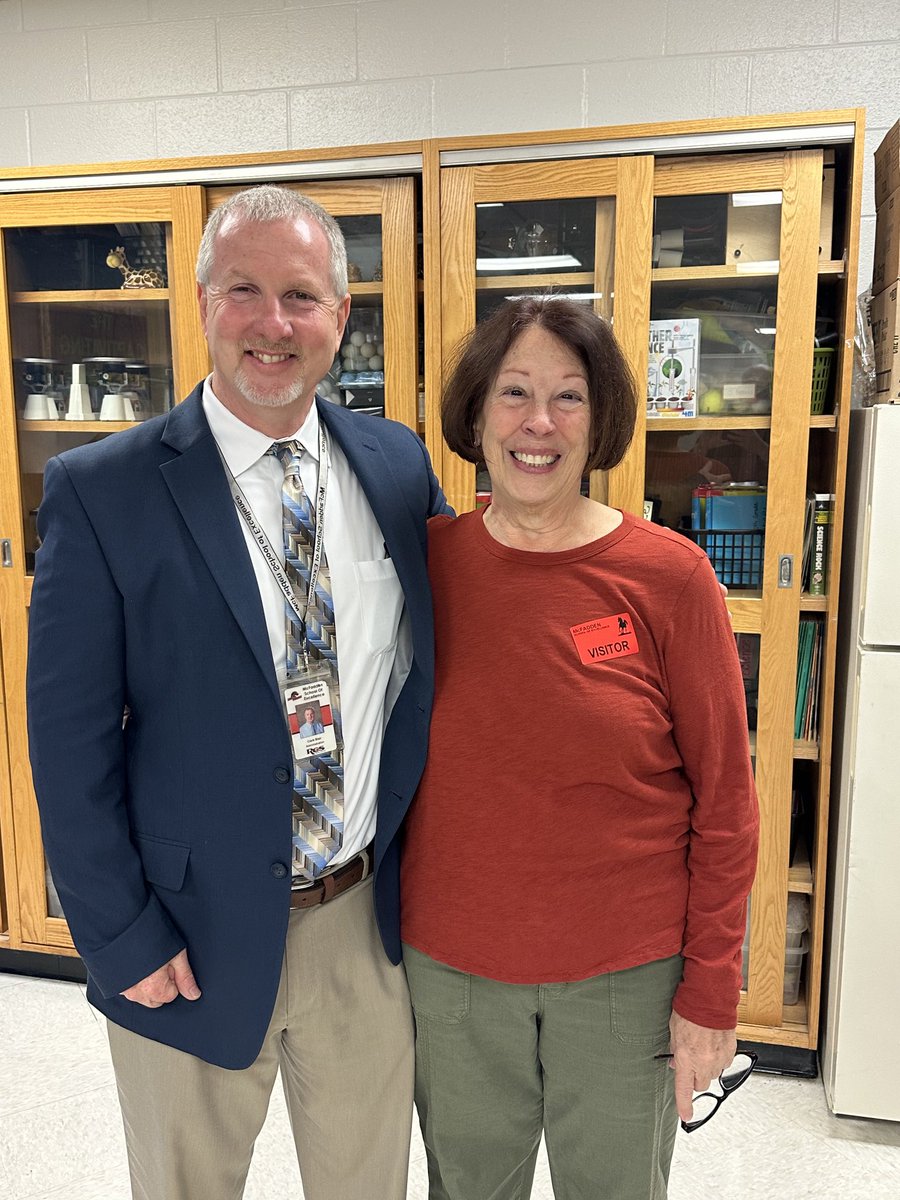 Got to see this wonderful lady this morning! She was our mystery reader in 4th grade! Mrs. Barnes is one of the main reasons we have McFadden! Now look at all the great choices we have in Rutherford County Schools! ⁦<a href="/rucoschools/">Rutherford County Schools</a>⁩