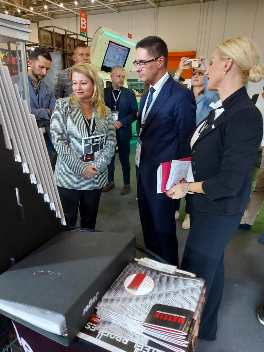 LompartA's tweet photo. Visiting the π΅π± stand at the Greece Build Expo 2023 at #AthensMetropolitan exhibition, organized by @Athens_PAIH.
It's great to meet π΅π± companies from the construction industry, whose offer is so appreciated in π¬π·. It's great to hear that the first contracts have been signed.π https://t.co/uvw2h3AdHc