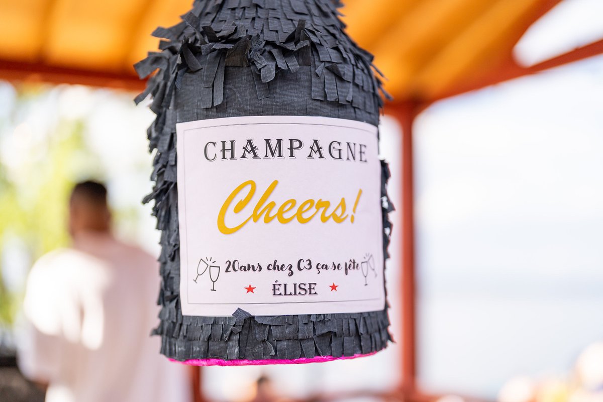 c3solutions's tweet photo. 60 coups de piñata pour célébrer les 20 ans chez C3 de notre présidente! Bon 20ème, Elise! #20ansdéja #LaVieChezC3 #Pinata
---
60 piñata strokes to celebrate our President's 20th birthday at C3! Happy 20th Elise! #20YearsAlready #lifeAtC3 #Pinata https://t.co/sMb5wrg440