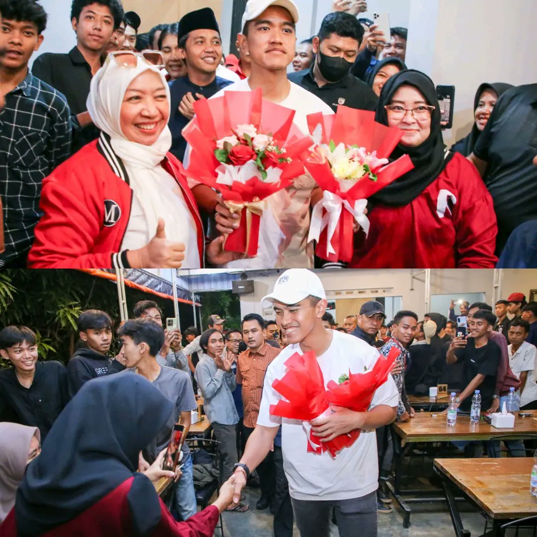 psi_id's tweet photo. Pertemuan Mas Ketum Kaesang dengan anak-anak muda dan influencer di Indramayu jadi penutup kegiatan hari ini, Sis dan Bro✨🙌🏻

Seru sekali,ngobrol dengan anak muda emang ga ada habisnya yagesyaa😌

Setiap pertemuan dengan siapapun, Mas Ketum Kaesang selalu menitip pesan untuk hormati siapa pun capresnya. Menjaga perdamaian dan tidak berpikir negatif😎

Adem ya kalau semua politisi berpikiran kayak Mas Ketum? Politik jadi makin asik dan #antiruwetclub 

Anak muda, yuk sama-sama bangun Indonesia! Ciptakan pemilu damai tanpa hoax! 

Yang jomblo mending bangun Indonesia dulu aja yuk, daripada nunggu bangun rumah tangga sama dia, tapi ga pernah direspon🙃 *eh gimana?

#GenerasiOptim15
#NoGolputGolputClub
#PolitikRiangGembira