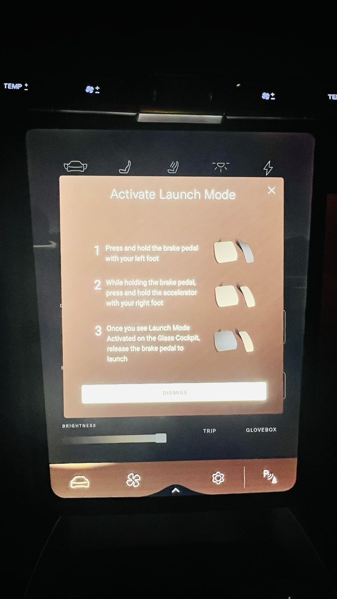 Tesla2Lucid's tweet photo. #LucidOwners peeps: I’ve never seen this before, so not sure if it’s a recent update, or my lack of observation skills! There’s a little informationℹ️ icon that pops up when you put the car into Sprint mode. When you click on it, it tells you how to engage #LucidLaunch https://t.co/Nyyu3YXVOb