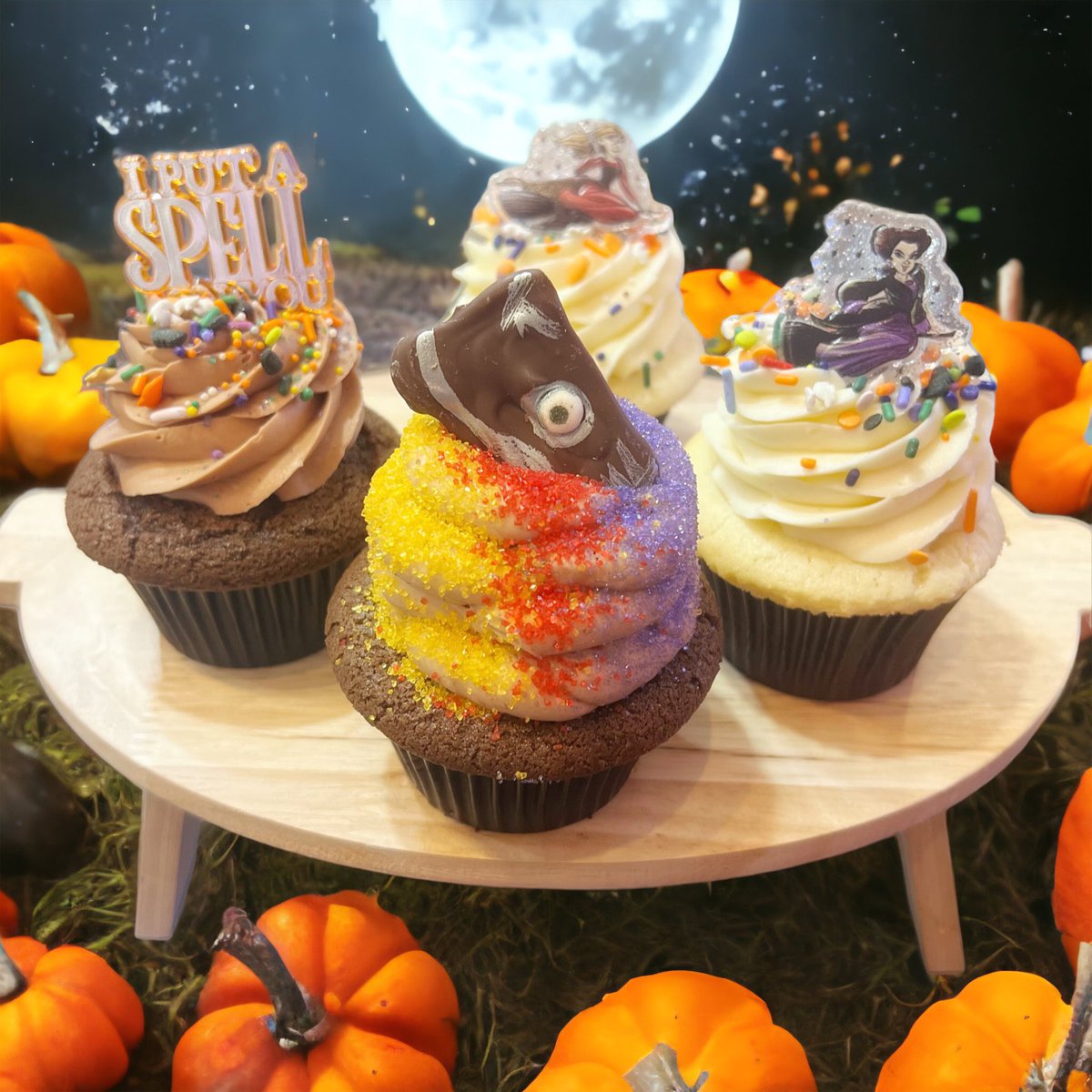 I put a SPELL on you, and now you want CUPCAKES!! 

Our SASney Not So Scary Halloween Flavors are faBOOlous!

Now until Sunday!